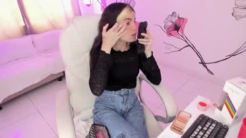 Snapshot of isabela_fiorelli chatting on 09/27/25, 05:18 isabela_fiorelli online show from 09/27/25, 05:18