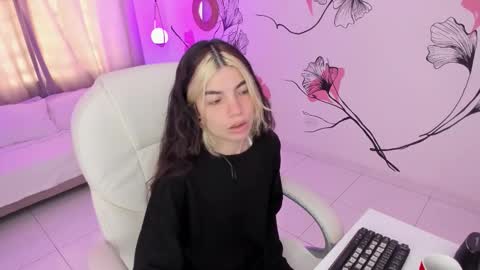 Snapshot of isabela_fiorelli chatting on 09/28/25, 11:48 isabela_fiorelli online show from 09/28/25, 11:48