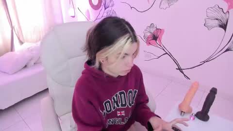 Snapshot of isabela_fiorelli chatting on 10/06/25, 01:08 isabela_fiorelli online show from 10/06/25, 01:08