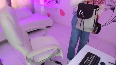 Snapshot of isabela_fiorelli chatting on 12/01/25, 01:05 isabela_fiorelli online show from 12/01/25, 01:05
