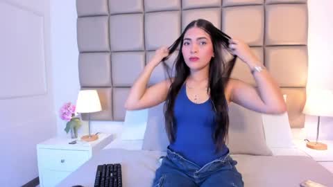 isabela_grimaldi online show from 04/20/26, 11:13