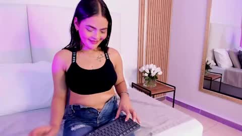 isabela_grimaldi online show from 04/23/26, 12:29