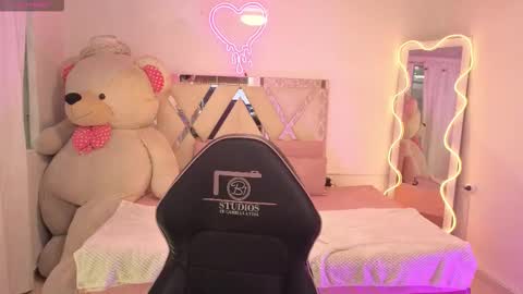 ISABELA  online show from 01/07/26, 11:45