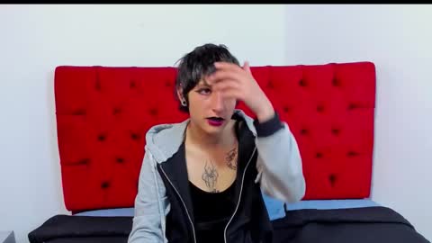 Isabel Cortez online show from 10/28/25, 11:36