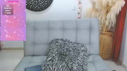 Isabel online show from 01/10/25, 03:27