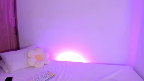 Isa...  online show from 01/12/25, 12:49