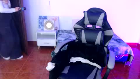 isabella__666 online show from 11/22/25, 04:22