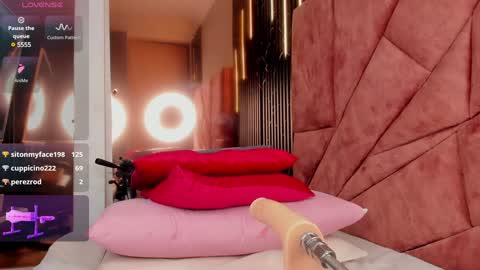 Isabella Arias online show from 02/01/25, 04:03