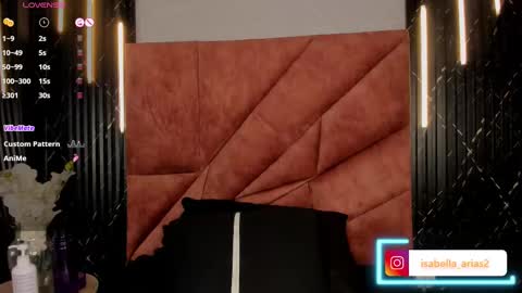 Isabella Arias online show from 02/15/25, 12:48