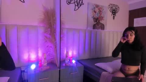 isabella_crofts online show from 11/08/25, 04:12