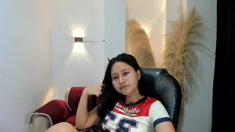 Isabella online show from 05/06/26, 04:41