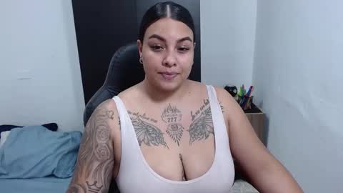  estefania online show from 02/14/25, 03:36