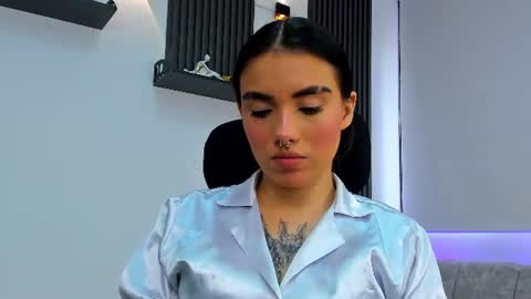 ISABELLA online show from 07/27/26, 07:10