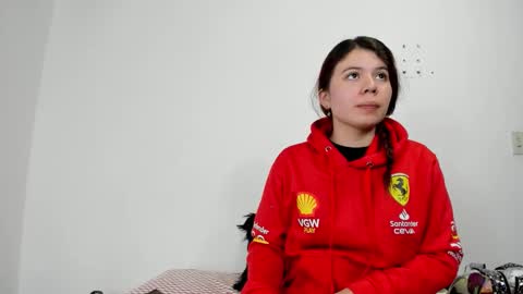 Snapshot of isabella_jaramillo chatting on 10/12/25, 12:15 isabella_jaramillo online show from 10/12/25, 12:15