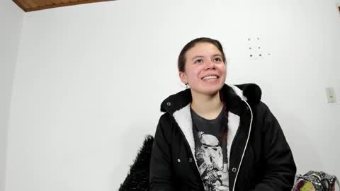 Snapshot of isabella_jaramillo chatting on 10/13/25, 12:16 isabella_jaramillo online show from 10/13/25, 12:16