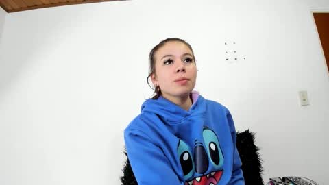 Snapshot of isabella_jaramillo chatting on 10/19/25, 12:17 isabella_jaramillo online show from 10/19/25, 12:17