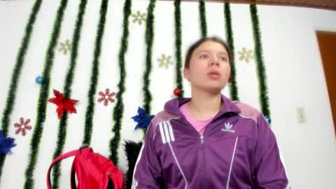 Snapshot of isabella_jaramillo chatting on 11/26/25, 12:17 isabella_jaramillo online show from 11/26/25, 12:17