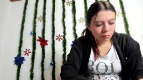 Snapshot of isabella_jaramillo chatting on 12/04/25, 12:36 isabella_jaramillo online show from 12/04/25, 12:36