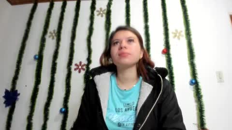 Snapshot of isabella_jaramillo chatting on 12/14/25, 12:43 isabella_jaramillo online show from 12/14/25, 12:43