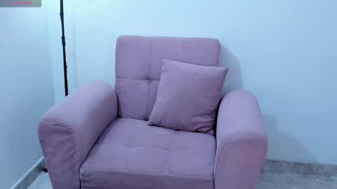 Snapshot of isabella_jones9 chatting on 10/07/25, 11:57 ISABELLA online show from 10/07/25, 11:57