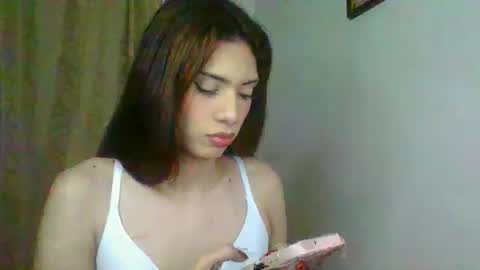 Snapshot of isabella_kitykatt chatting on 11/01/25, 01:18 isabella online show from 11/01/25, 01:18