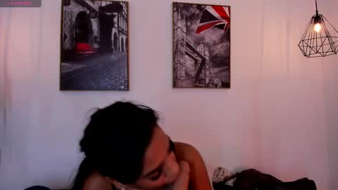 Snapshot of isabella_lopez_ chatting on 03/05/25, 03:07 Isabel Lopez online show from 03/05/25, 03:07
