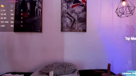 Snapshot of isabella_lopez_ chatting on 03/08/25, 12:09 Isabel Lopez online show from 03/08/25, 12:09