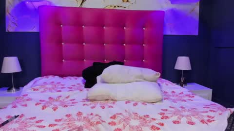 Snapshot of isabella_lovestory chatting on 12/13/25, 08:58 isabella lovestory online show from 12/13/25, 08:58