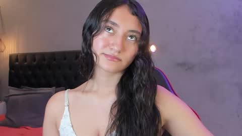 Isabella Nowa online show from 04/21/26, 12:00