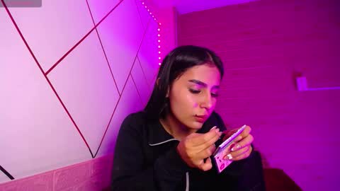 isabella_roseee online show from 12/19/25, 08:05