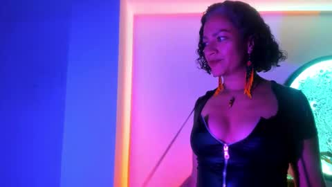 isabella_rosssi1 online show from 11/26/25, 04:46