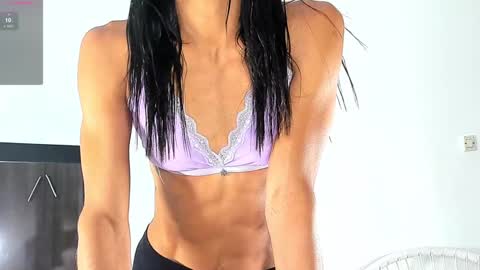 Isabella online show from 02/06/25, 12:00