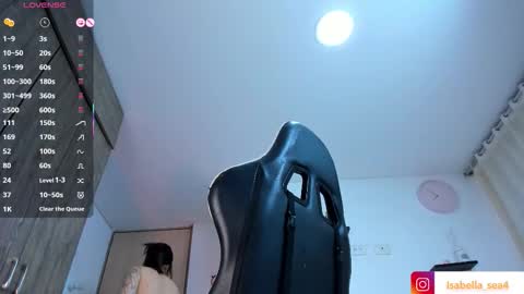 Snapshot of isabella_sea chatting on 09/15/25, 12:54 Isabella Sea online show from 09/15/25, 12:54