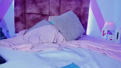 Isabella White online show from 02/13/25, 08:13