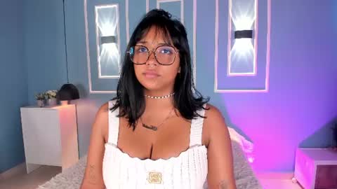 isabella zc online show from 06/30/26, 12:17