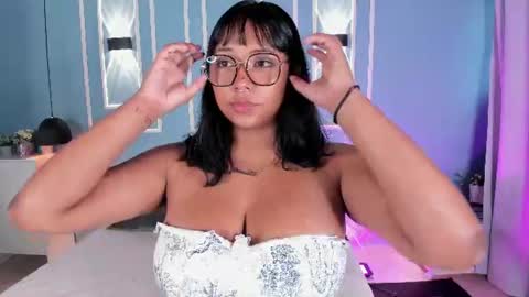 isabella zc online show from 07/26/26, 11:50