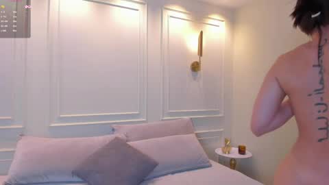 isabellaa_palacios online show from 04/15/26, 05:42