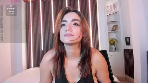 Isabella  Everyday From 0530 to 1430 Col Time online show from 09/20/25, 11:55