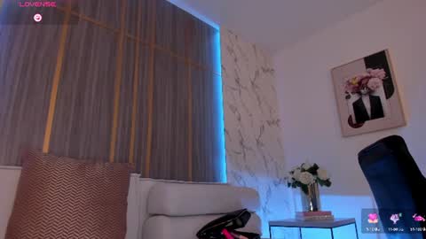 Snapshot of isabellaalen chatting on 07/06/26, 12:29 Isabella online show from 07/06/26, 12:29