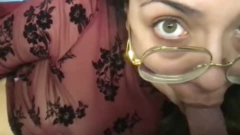 isabellaelizabeth online show from 04/21/26, 10:12