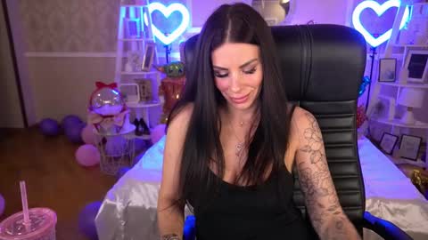 Marina online show from 02/10/25, 04:47