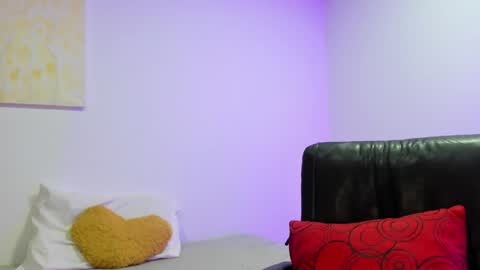 Instagram soybella01  online show from 01/26/25, 02:30