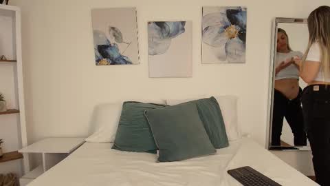 Isabella  online show from 02/23/26, 01:41