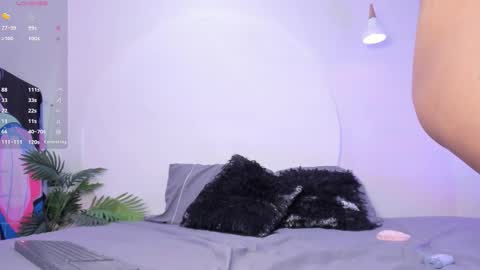 Isabella  online show from 09/19/25, 01:51