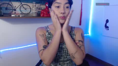 Snapshot of isabellakoff chatting on 01/15/25, 12:04 Tati - online show from 01/15/25, 12:04