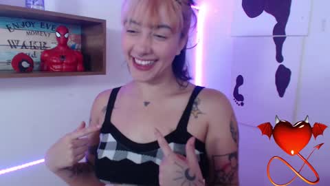 Snapshot of isabellakoff chatting on 03/06/25, 11:58 Tati - online show from 03/06/25, 11:58