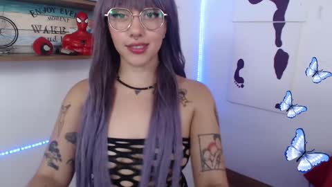 Snapshot of isabellakoff chatting on 03/08/25, 05:54 Tati - online show from 03/08/25, 05:54