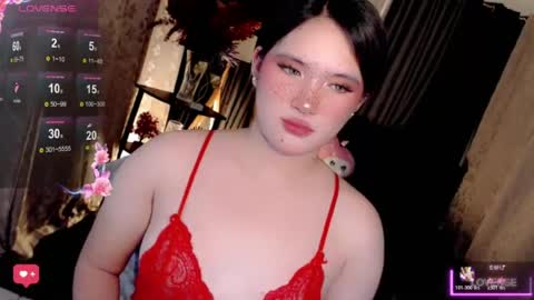 Snapshot of isabellaleights chatting on 06/25/26, 05:34 isabel online show from 06/25/26, 05:34