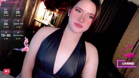 Snapshot of isabellaleights chatting on 07/26/26, 09:00 isabel online show from 07/26/26, 09:00