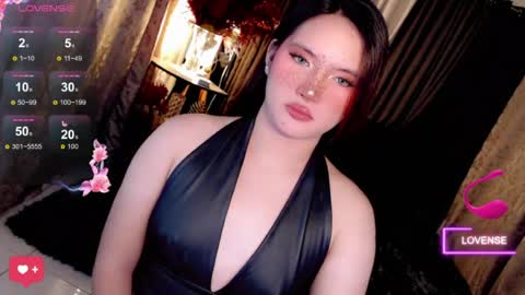 Snapshot of isabellaleights chatting on 07/29/26, 01:37 isabel online show from 07/29/26, 01:37